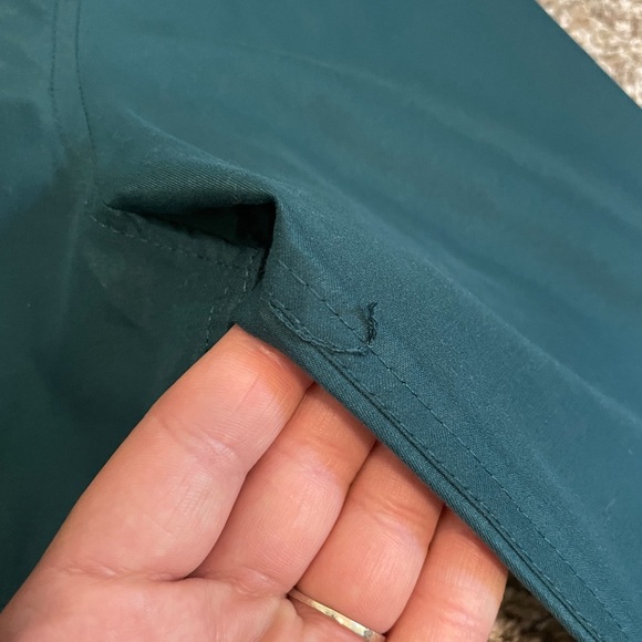 Calabrum | Men’s Regular Fit Dress Shirt Dark Teal Green Long Sleeve - Picture 5 of 8